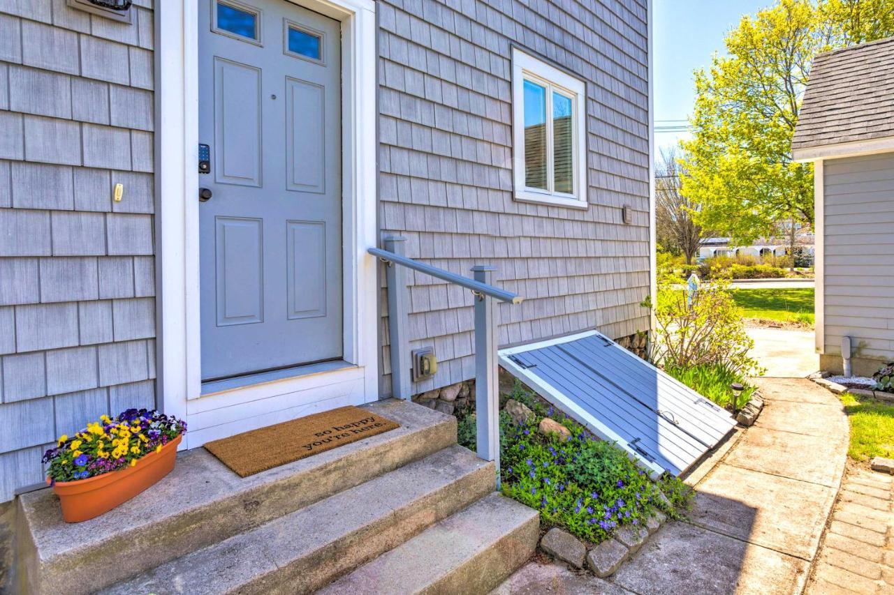 Mystic Refuge With Patio Less Than 1 Mi To Downtown! Esterno foto